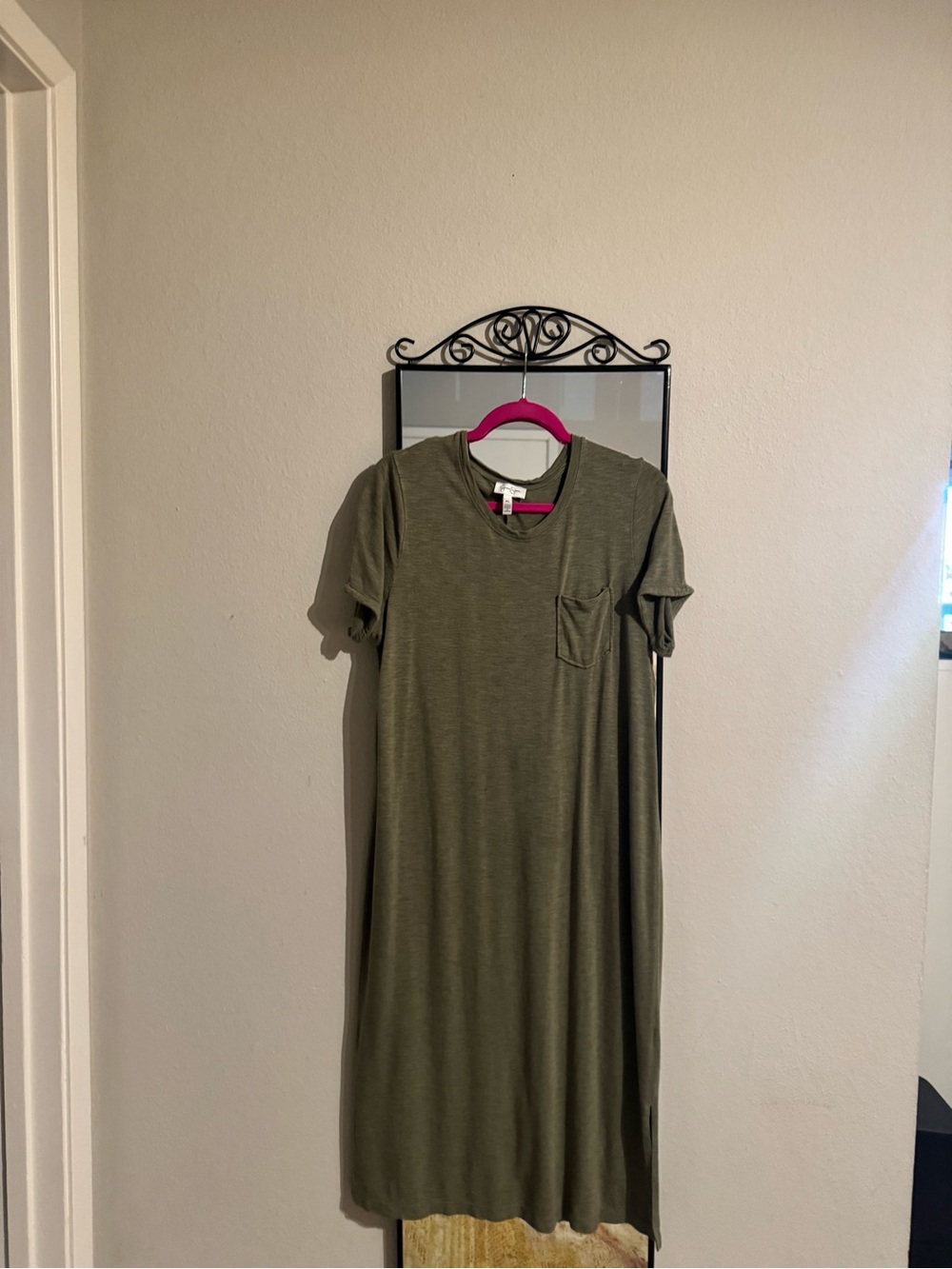 Jessica Simpson Olive Green Short Sleeve Midi Dress